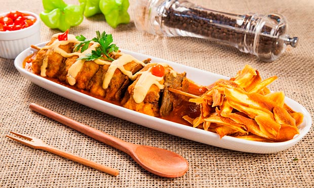 Espeto de filé com batata-doce chips