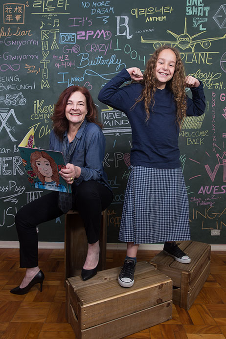 Mãe de garoto que sofreu bullying lança livro infantil sobre preconceito