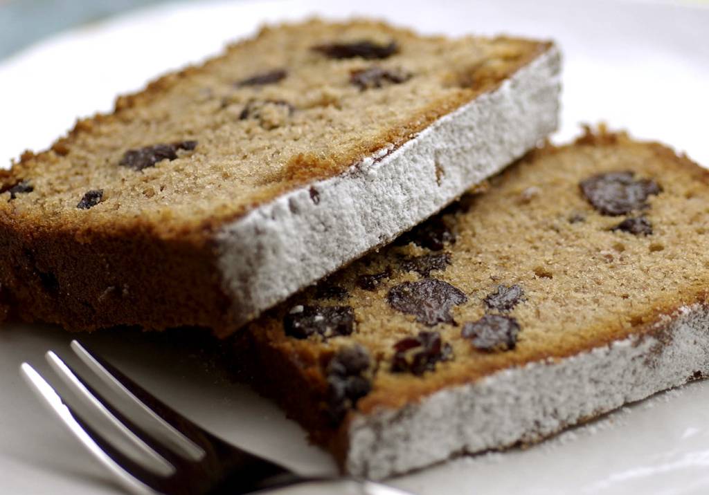 Receita de bolo de mel e passas