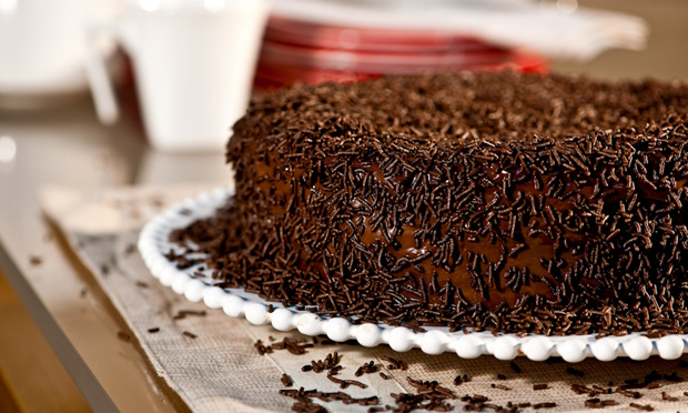 Bolo brigadeiro, de Edu Guedes Bolo brigadeiro, de Edu Guedes