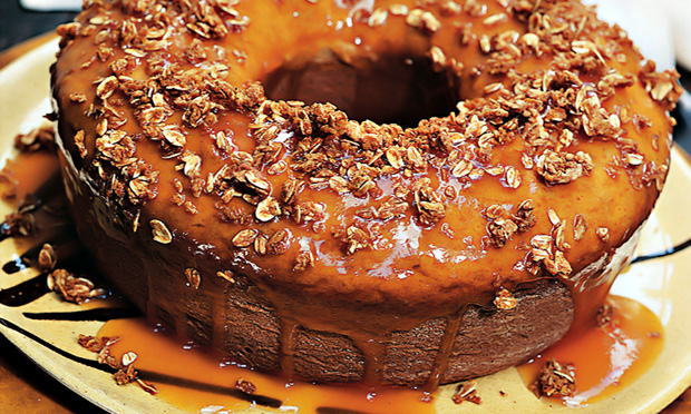 Bolo de mamão com guaraná sem leite Bolo de mamão com guaraná sem leite