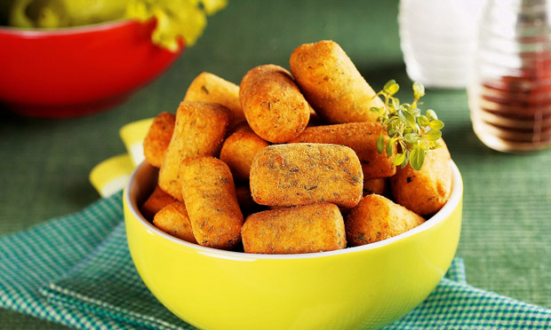Croquete de mandioca Croquete de mandioca