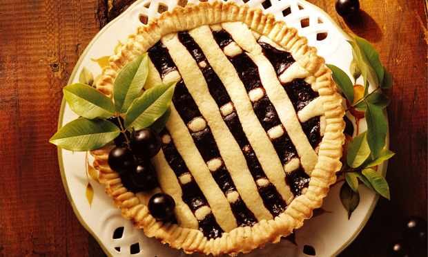 Crostata com geleia de jabuticaba Crostata com geleia de jabuticaba