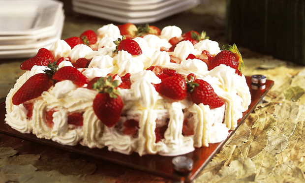 Merengue com morango Merengue com morango