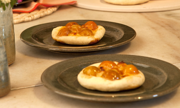 Minipizza de laranja kinkan e queijo de minas Minipizza de laranja kinkan e queijo de minas