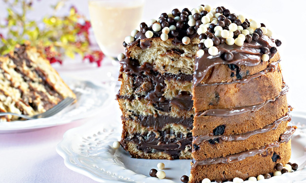 Panetone com brigadeiro Panetone com brigadeiro