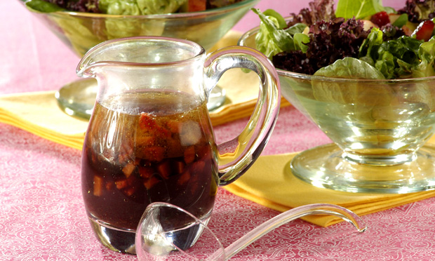 Salada com vinagrete de morango Salada com vinagrete de morango