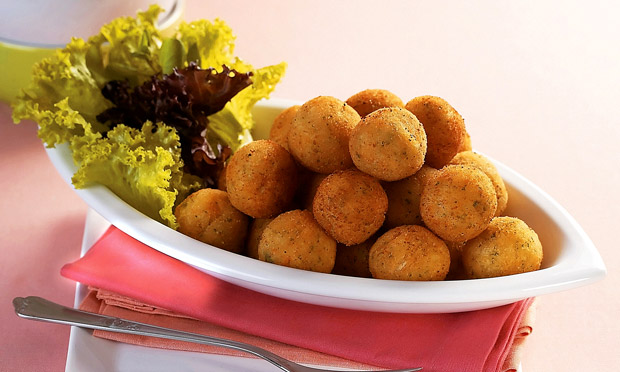 Bolinho de bacalhau e mandioca