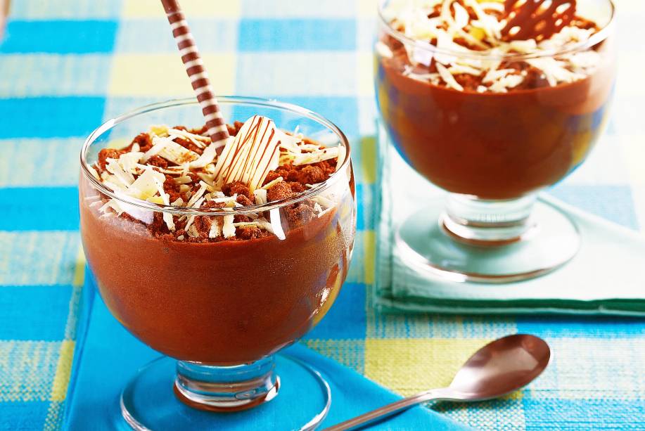 Musse de chocolate ao rum: é irresistível!