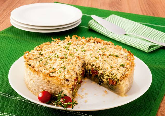 Torta com massa de batata ralada e tofu Torta com massa de batata ralada e tofu