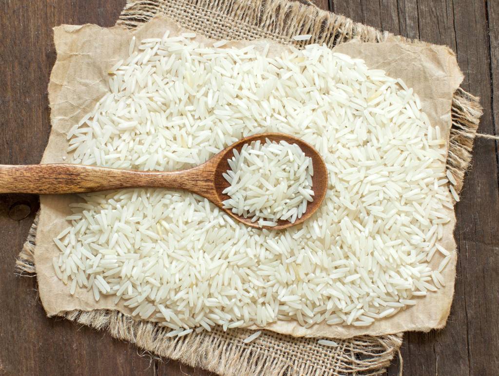 Anvisa proíbe lote de arroz após encontrar fezes e pelo de roedor