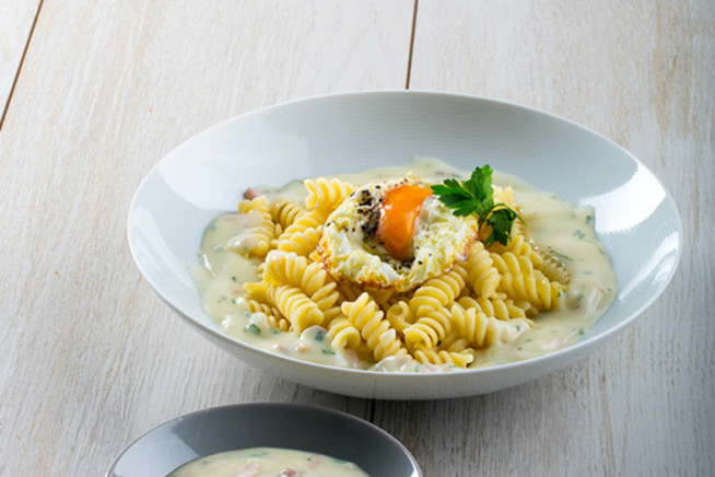 fusilli-molho-carbonara