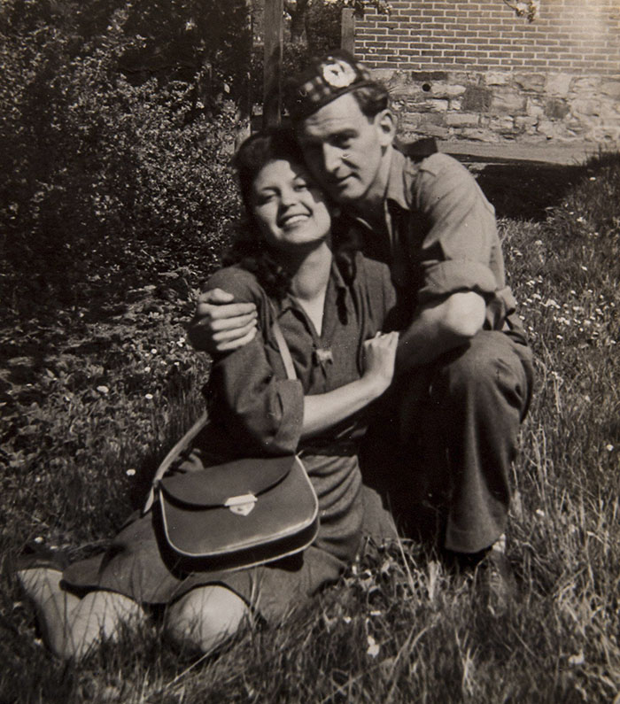 auschwitz-survivor-and-soldier-celebrate-71st-anniversary-1-59631e0f979d7__700