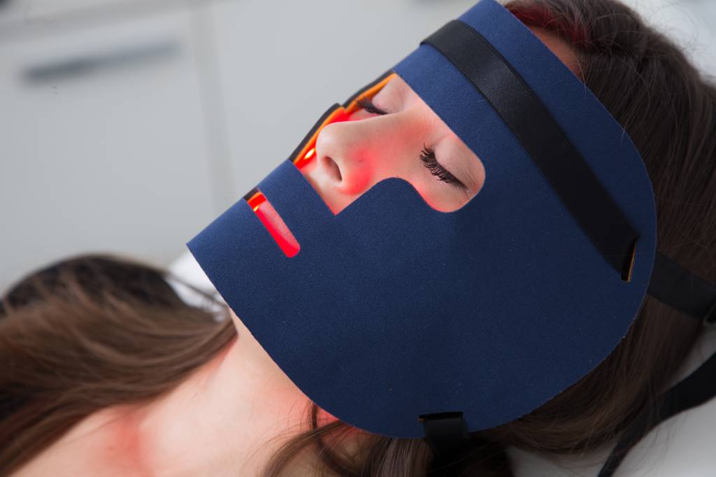 LEDterapia: conheça os benefícios da técnica para cabelo e pele