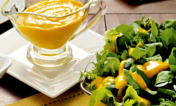 receita-salada-com-molho-de-manga-e-mel