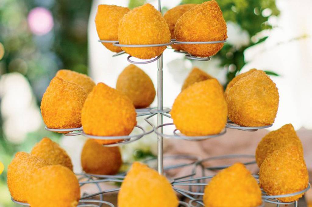 coxinha-de-carne-de-sol