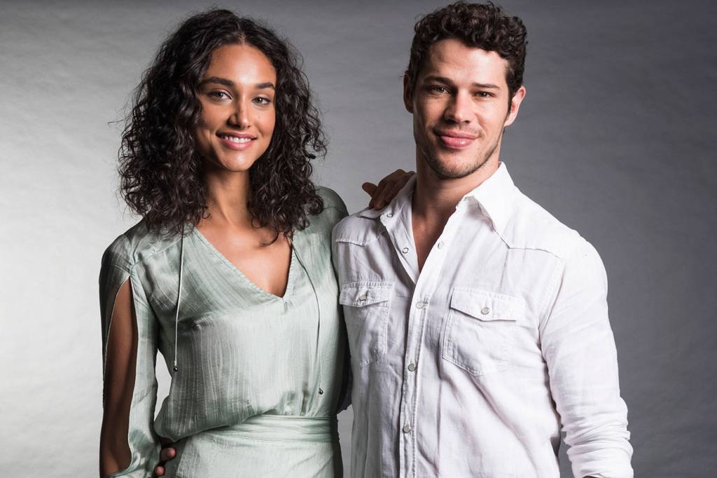 José Loreto desabafa sobre relação com Débora Nascimento após divórcio