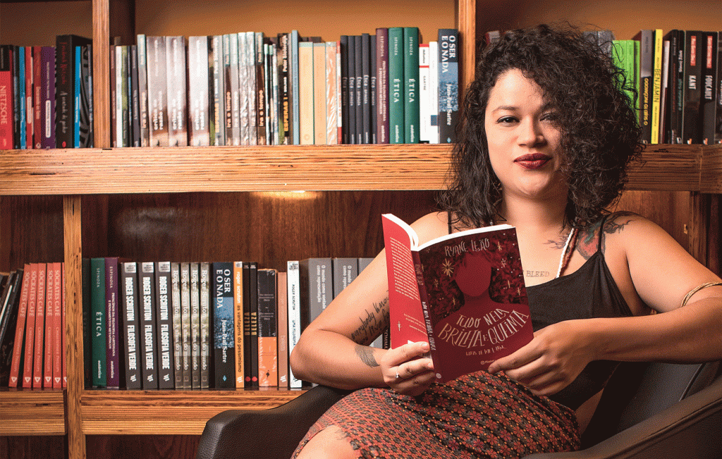 Ryane Leão lança livro com poemas sobre militância negra