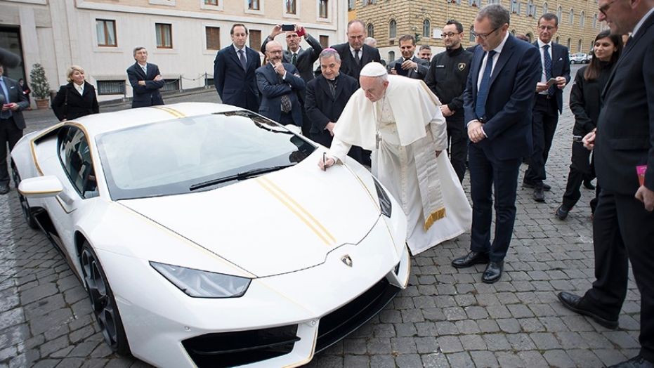 papalamborghini papalamborghini