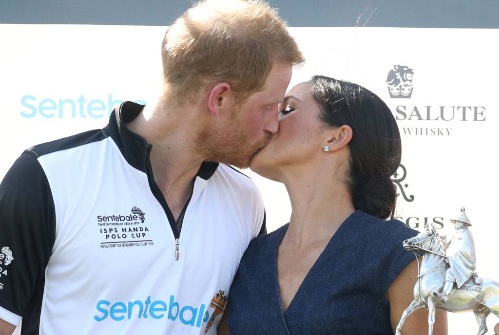 harry e meghan beijão público harry e meghan beijão público