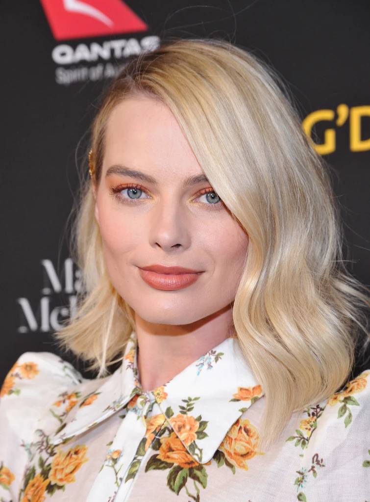 margot robbie long bob