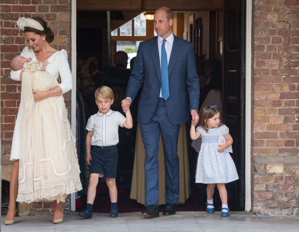 kate middleton e príncipe william – batizado do filho kate middleton e príncipe william – batizado do filho