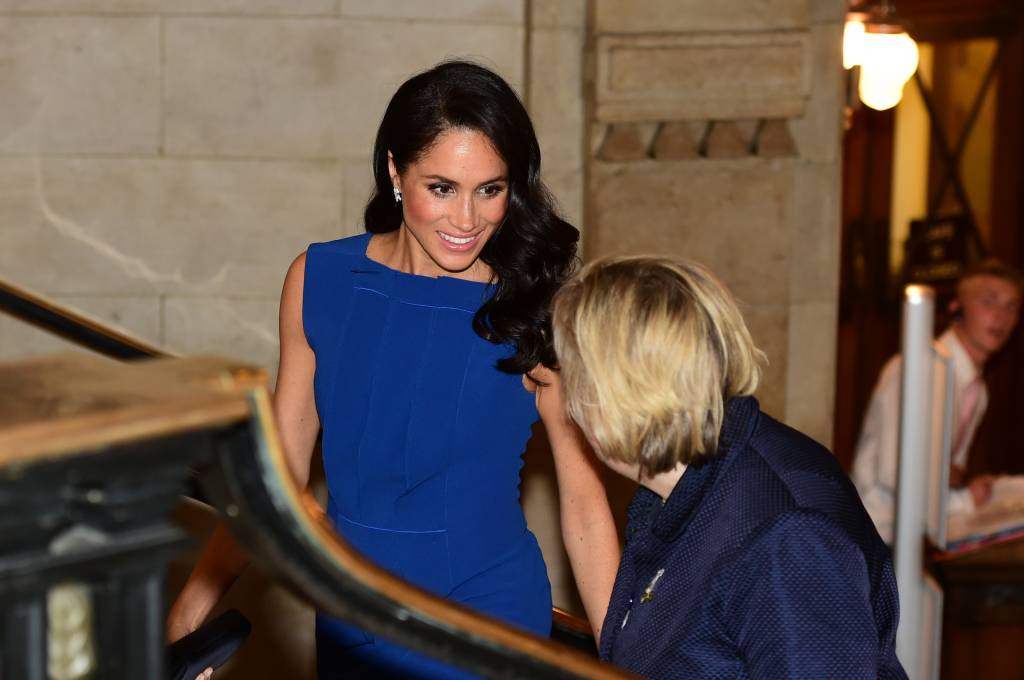 meghan-markle-vestido-azul meghan-markle-vestido-azul
