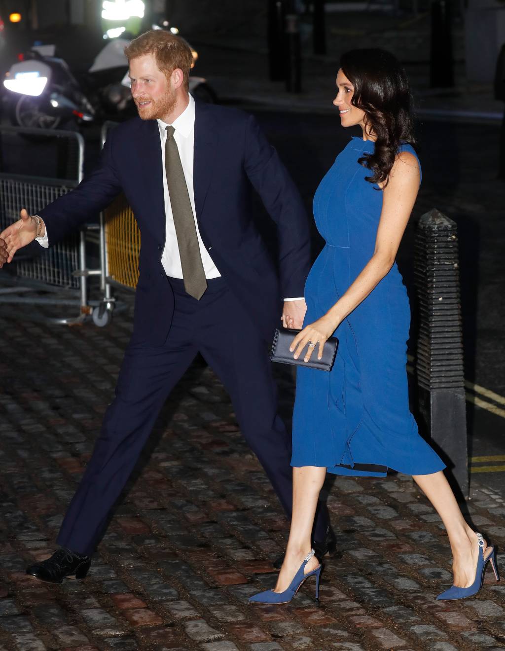 meghan-markle-vestido-azul meghan-markle-vestido-azul