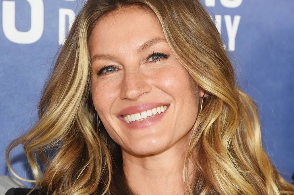 Gisele Bündchen posta foto em clima de romance com Tom Brady