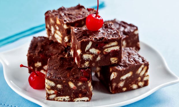 receita-quadradinho-chocolate-biscoito-cereja receita-quadradinho-chocolate-biscoito-cereja