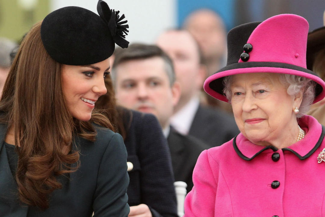 Rainha Elizabeth e Kate Middleton