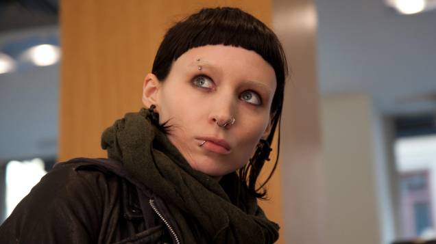 <strong>Millennium: Os Homens que Não Amavam as Mulheres (estreia em 31/07): <span style="font-weight:400;">Uma jovem hacker é encarregada de investigar um jornalista, mas acaba se juntando a ele para tentar solucionar um terrível mistério que perdura há quase quatro décadas.</span></strong> <strong>Millennium: Os Homens que Não Amavam as Mulheres (estreia em 31/07): <span style="font-weight:400;">Uma jovem hacker é encarregada de investigar um jornalista, mas acaba se juntando a ele para tentar solucionar um terrível mistério que perdura há quase quatro décadas.</span></strong>