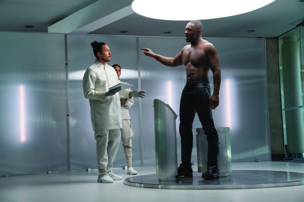 Idris Elba em cena de Velozes e Furiosos: Hobbs & Shaw Idris Elba em cena de Velozes e Furiosos: Hobbs & Shaw