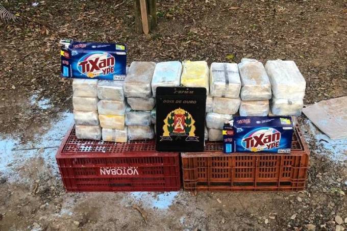 Cocaína dentro de caixa de sabão em pó