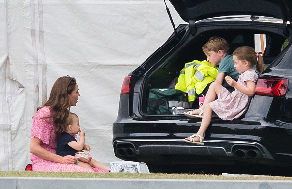 Kate e filhos Kate e filhos