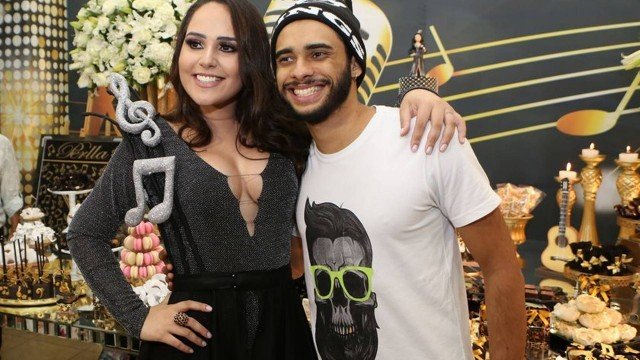 Perlla e ex-marido