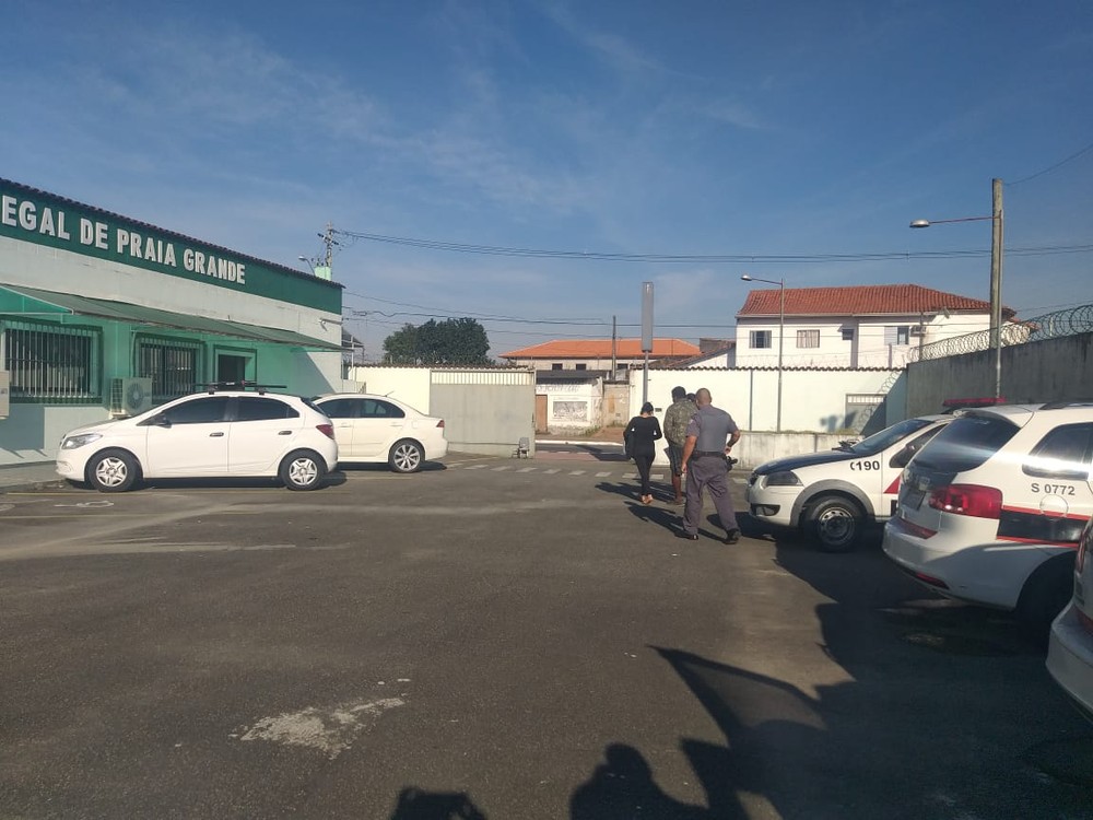 Após estupro em viatura, PMs são absolvidos e vítima é culpada por não resistir