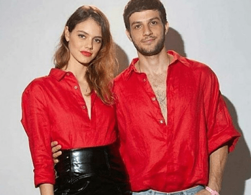 Laura Neiva e Chay Suede