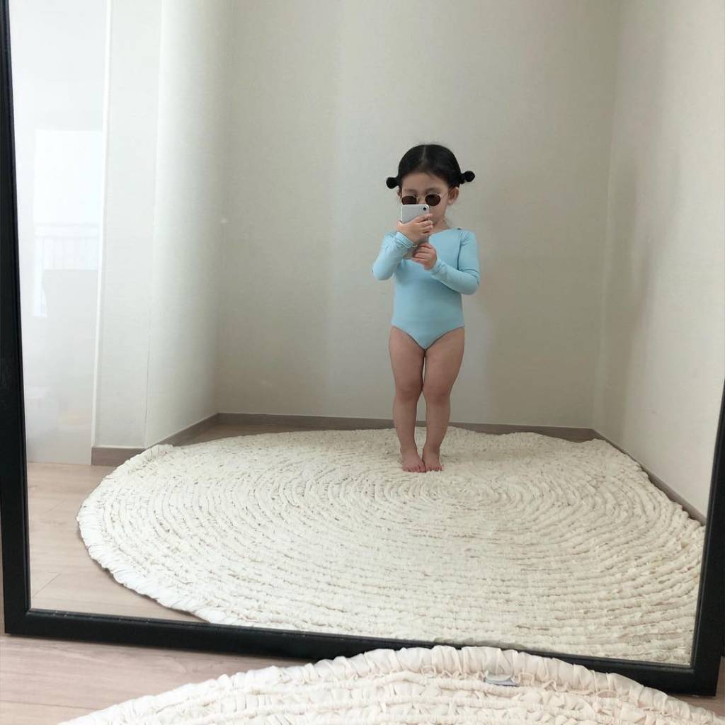 Ahin lee Ahin lee