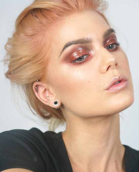 glossy eyes glossy eyes