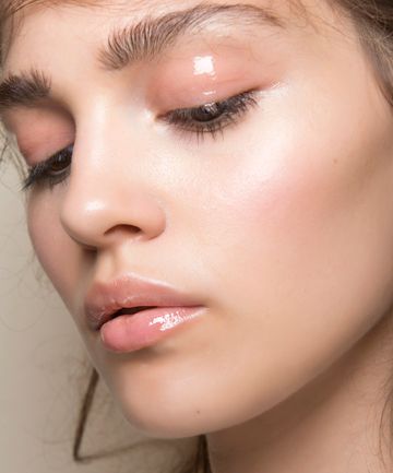 glossy eyes glossy eyes