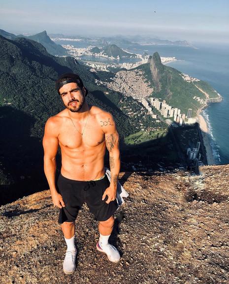 Caio Castro na Pedra da Gávea Caio Castro na Pedra da Gávea