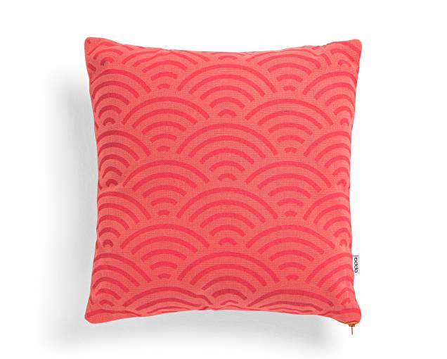 Almofada Oriente. <a href="https://www.oppa.com.br/produto/almofada-oriente-40x40" target="_blank" rel="noopener">Oppa</a>, R$ 71,99 Almofada Oriente. <a href="https://www.oppa.com.br/produto/almofada-oriente-40x40" target="_blank" rel="noopener">Oppa</a>, R$ 71,99