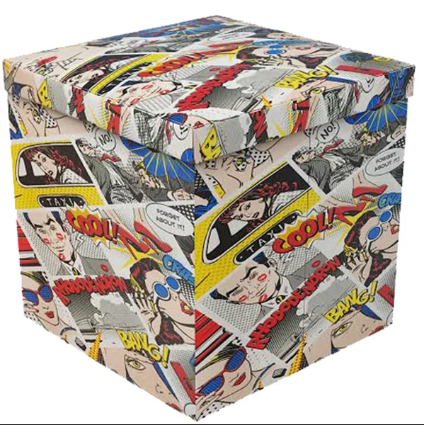 <span style="font-weight:400;">Baú com pufe </span>Comics (40 x 40 x 40 cm)<span>, de couro sintético. </span><a href="https://www.leroymerlin.com.br/bau-puff-couro-sintetico-comics-40x40x40cm-desmontavel_89578643"><span>Leroy Merlin,</span></a><span> R$ 89,90</span> <span style="font-weight:400;">Baú com pufe </span>Comics (40 x 40 x 40 cm)<span>, de couro sintético. </span><a href="https://www.leroymerlin.com.br/bau-puff-couro-sintetico-comics-40x40x40cm-desmontavel_89578643"><span>Leroy Merlin,</span></a><span> R$ 89,90</span>