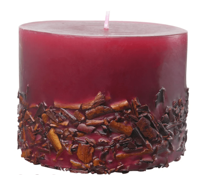 Bonnieux Vela Perfumada Canela. <a href="https://www.tokstok.com.br/vela-perfumada-canela-7x9-vermelho-hindu-castanho-bonnieux/p?idsku=161403&gclid=EAIaIQobChMI-rfLxvW24QIVhRGRCh3RagoiEAQYBSABEgKY4PD_BwE">Tok&Stok</a>, R$ 52,50 Bonnieux Vela Perfumada Canela. <a href="https://www.tokstok.com.br/vela-perfumada-canela-7x9-vermelho-hindu-castanho-bonnieux/p?idsku=161403&gclid=EAIaIQobChMI-rfLxvW24QIVhRGRCh3RagoiEAQYBSABEgKY4PD_BwE">Tok&Stok</a>, R$ 52,50