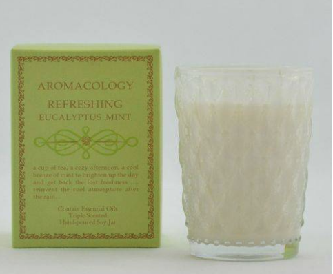 Vela Em Copo - Aroma Refreshing Eucalyptus Mint.<a href="https://www.submarino.com.br/produto/40258372/vela-em-copo-aroma-refreshing-eucalyptus-mint?WT.srch=1&acc=d47a04c6f99456bc289220d5d0ff208d&epar=bp_pl_00_go_g35167&gclid=EAIaIQobChMIy9vZ_YS34QIVgw6RCh2VfgY9EAkYAiABEgK4B_D_BwE&i=5aeaa738eec3dfb1f89ba257&o=5b6453fbebb19ac62c92c522&opn=XMLGOOGLE&sellerId=24745950000103"> Submarino</a>, R$ 32 Vela Em Copo - Aroma Refreshing Eucalyptus Mint.<a href="https://www.submarino.com.br/produto/40258372/vela-em-copo-aroma-refreshing-eucalyptus-mint?WT.srch=1&acc=d47a04c6f99456bc289220d5d0ff208d&epar=bp_pl_00_go_g35167&gclid=EAIaIQobChMIy9vZ_YS34QIVgw6RCh2VfgY9EAkYAiABEgK4B_D_BwE&i=5aeaa738eec3dfb1f89ba257&o=5b6453fbebb19ac62c92c522&opn=XMLGOOGLE&sellerId=24745950000103"> Submarino</a>, R$ 32