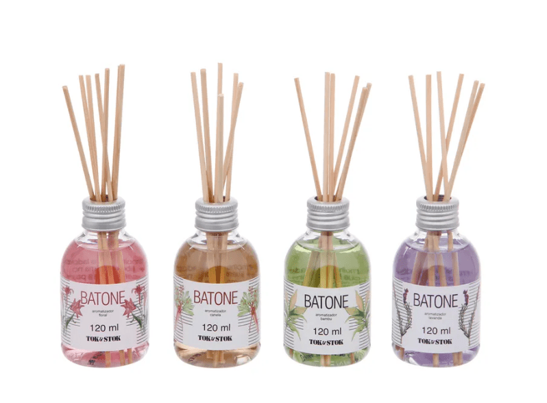 Batone Kit Aromatizador C/4. <a href="https://www.tokstok.com.br/kit-aromatizador-c-4-multicor-batone/p?idsku=293163">Tok&Stok</a>, R$ 65,50 Batone Kit Aromatizador C/4. <a href="https://www.tokstok.com.br/kit-aromatizador-c-4-multicor-batone/p?idsku=293163">Tok&Stok</a>, R$ 65,50