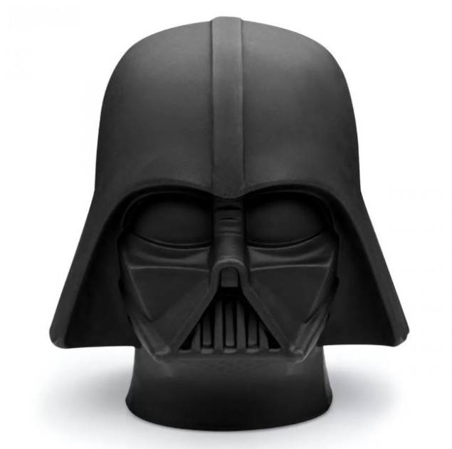 Luminária de mesa Darth Vader, de polietileno, com 25 cm e altura. <a href="https://loja.imaginarium.com.br/luminaria-star-wars-darth-vader/p" target="_blank" rel="noopener">Imaginarium</a>, R$ 199,90 Luminária de mesa Darth Vader, de polietileno, com 25 cm e altura. <a href="https://loja.imaginarium.com.br/luminaria-star-wars-darth-vader/p" target="_blank" rel="noopener">Imaginarium</a>, R$ 199,90