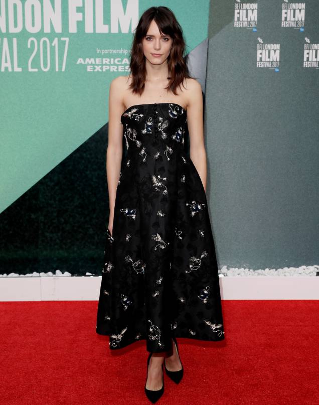 de <strong>Erdem</strong> na première de Redoubtable. de <strong>Erdem</strong> na première de Redoubtable.