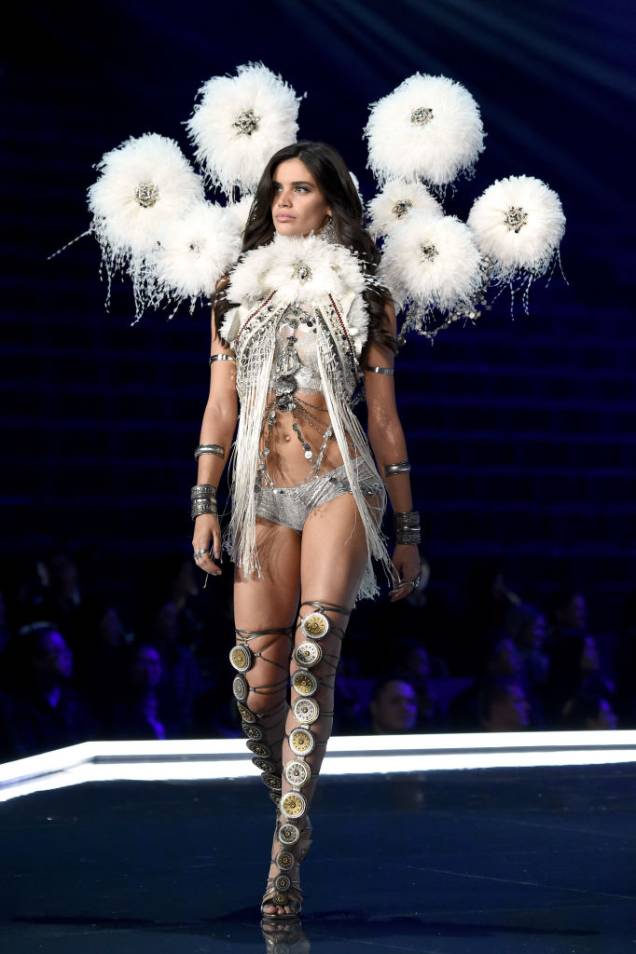 Sara Sampaio Sara Sampaio